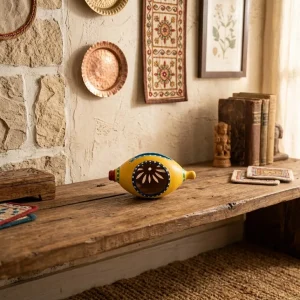 Terracotta Conch Shape Tea-light Holder (Yellow)