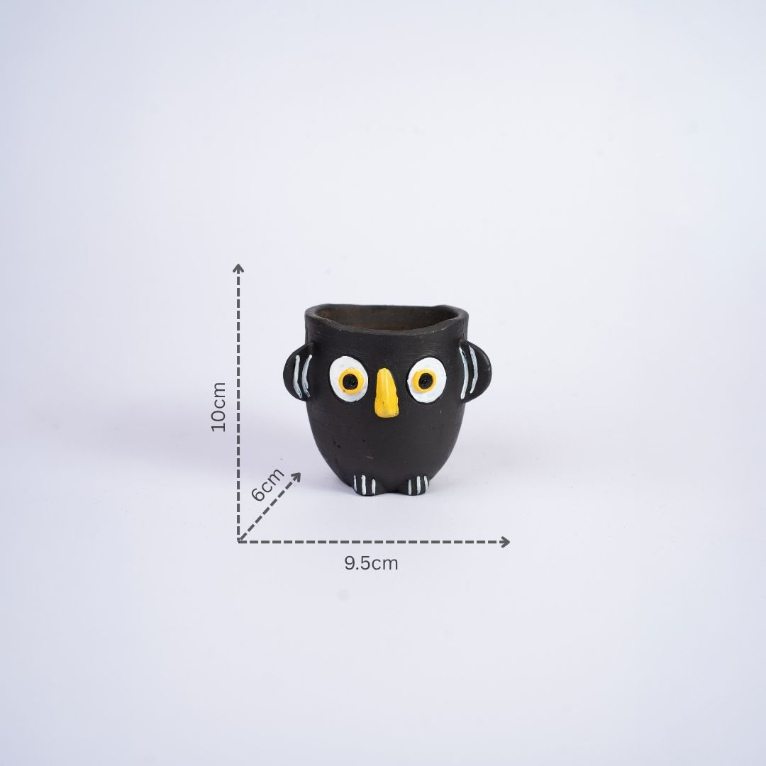 Terracotta Owl Pen Stand (Black) with dm